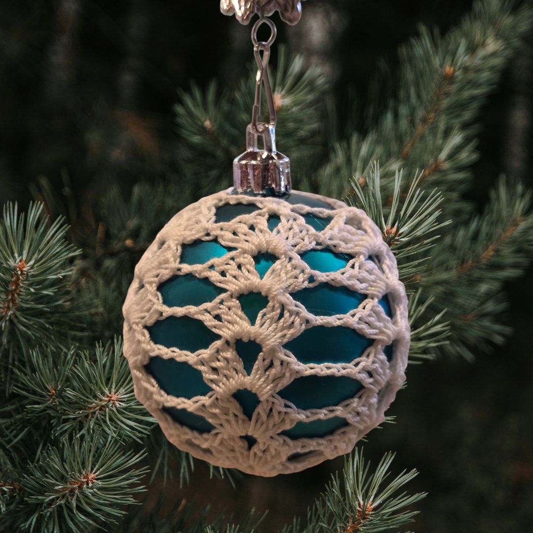 Boerman Ornament Teal with Crocheted Lace