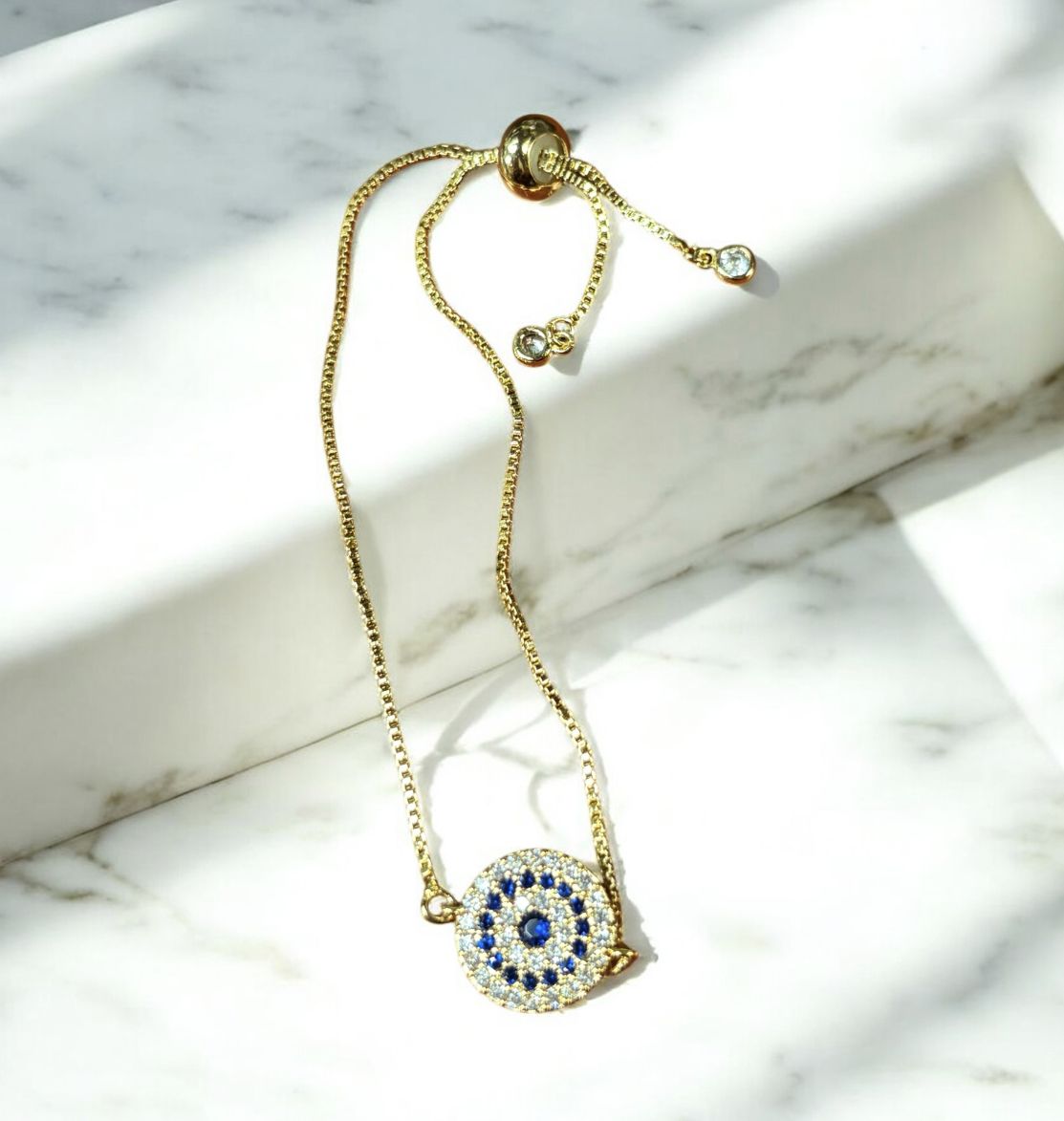 Kalli Bracelet Large Round Blue and White Charm GP