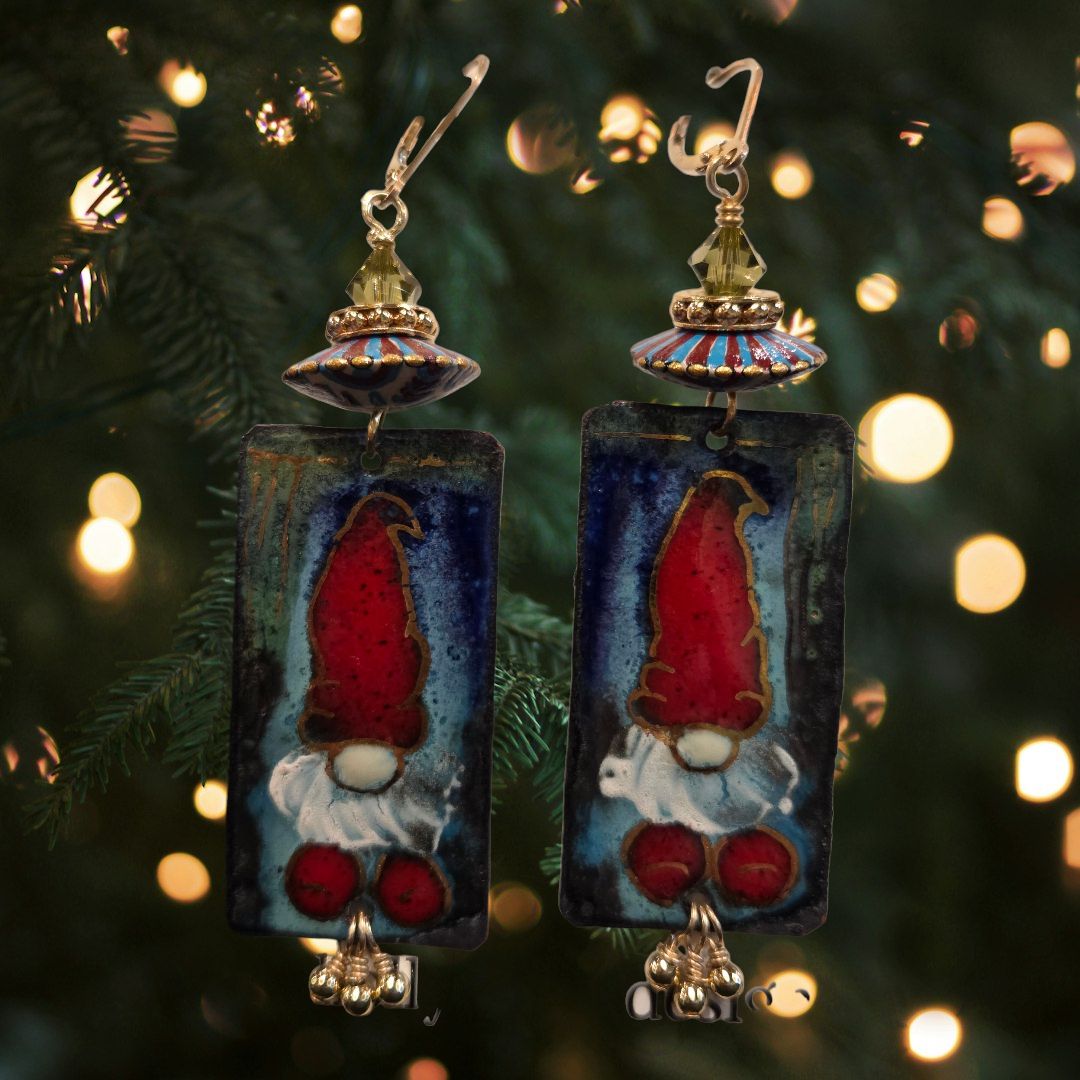 Page Earrings Winter Gnomes
