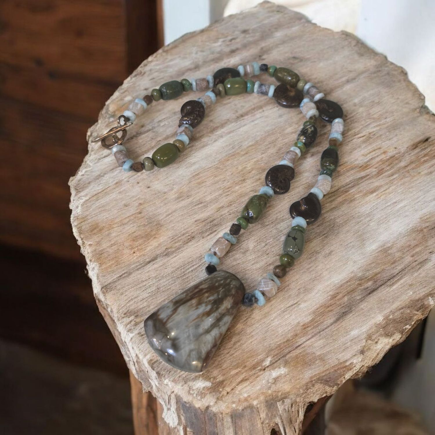 Logan Necklace Eagle Eye, Spider Agate and Hillstribe Silver Clasp
