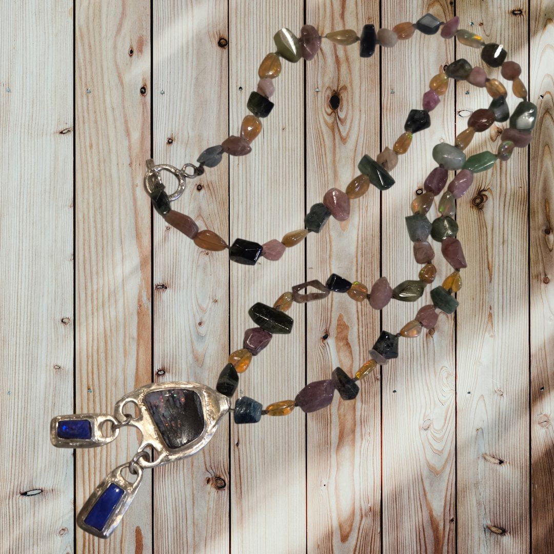 LOGAN NECKLACE AUSTRALIAN OPAL