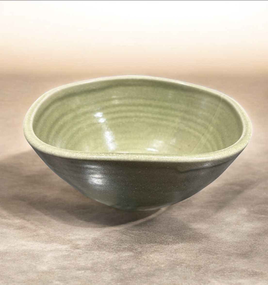 Hartman medium Square Bowl Junco w/Green