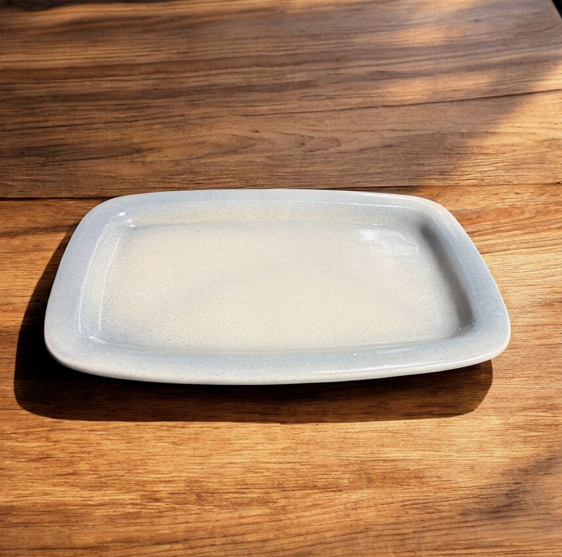 Hartman Large Rectangle Platter Junco with Blue