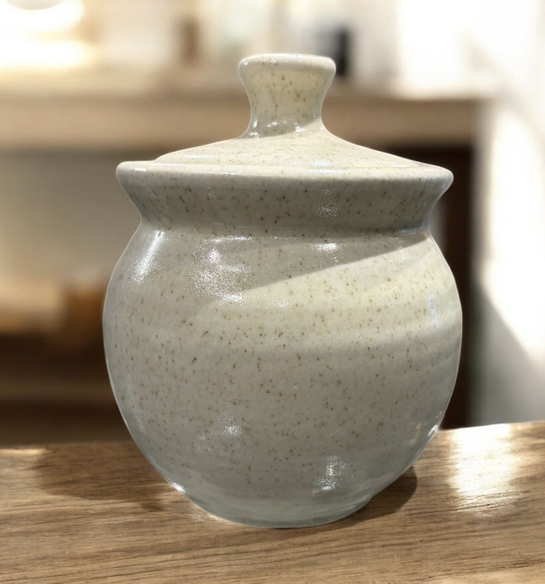 Hartman Small Jar with Lid Junco