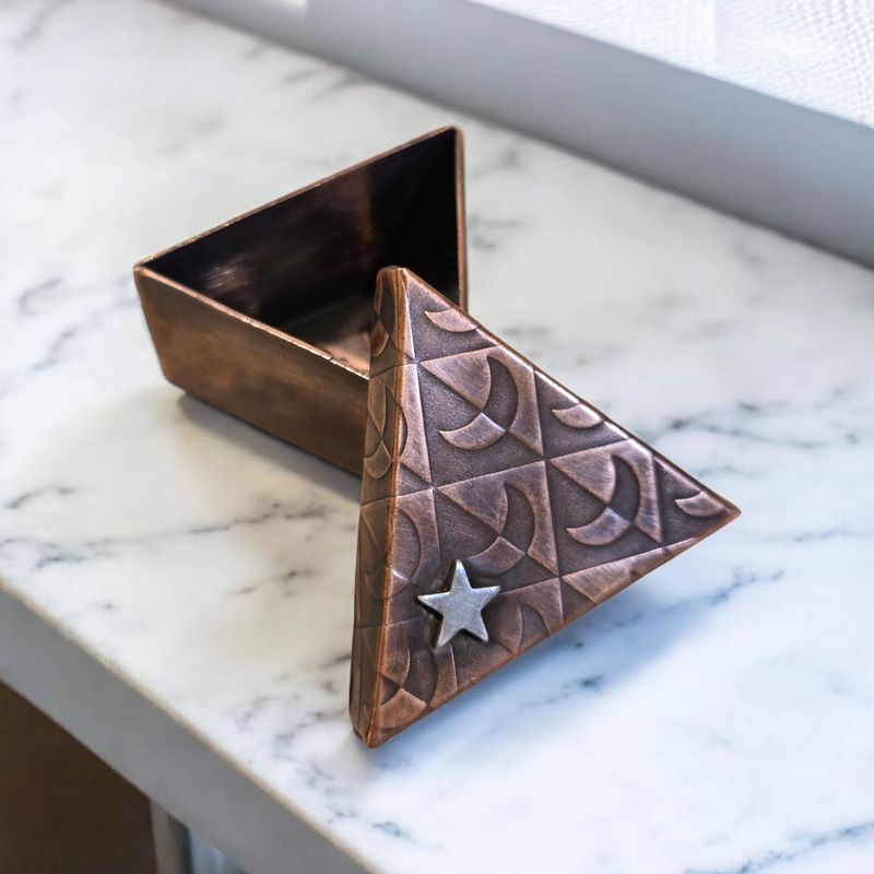 O&#39;Brien Box Copper Triangle Crescent Moon with Sterling Star