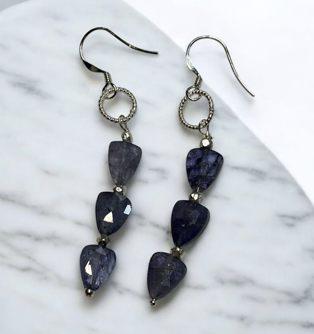 DT Jewels Tanzanite Triangle Drops