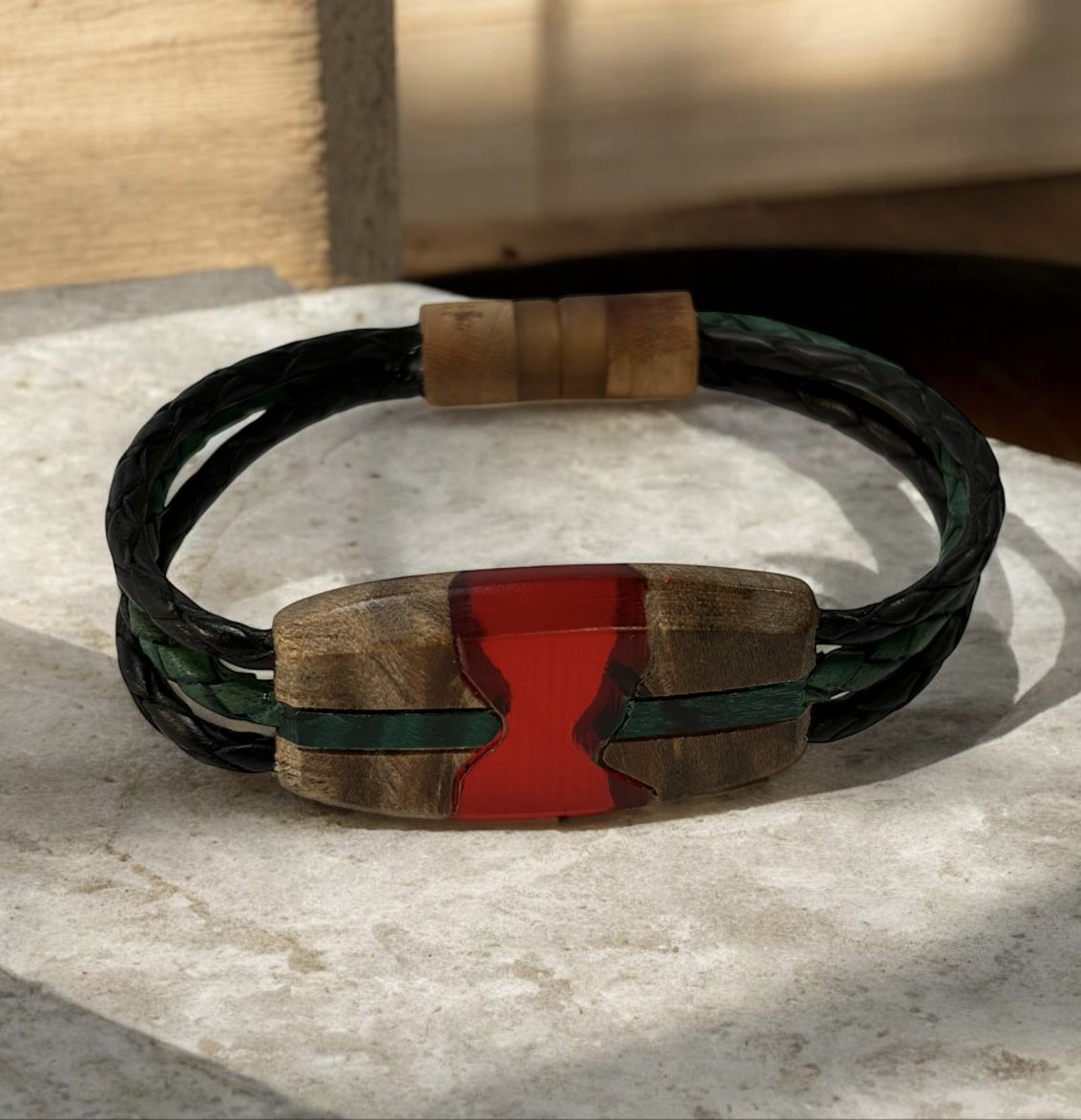 LeBlanc Leather and Wood Bracelet River II Red and Green XS