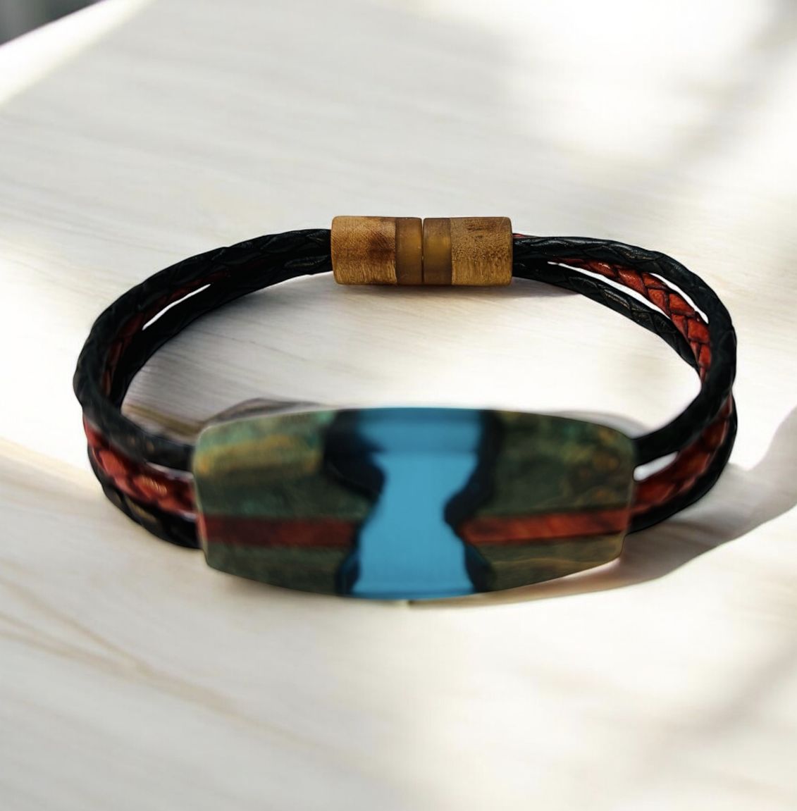 LeBlanc Leather and Wood Bracelet River II Blue and Red Small