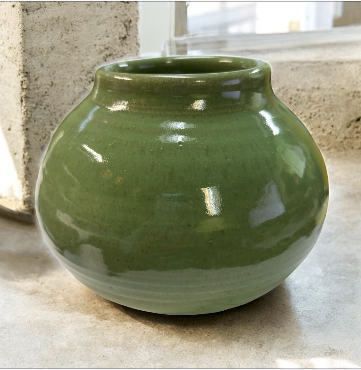 Hartman Medium Vase II Victoria Green