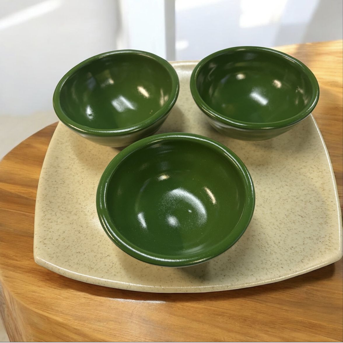 Hartman PF&#39;s Junco Tray with 3 Evergreen Bowls