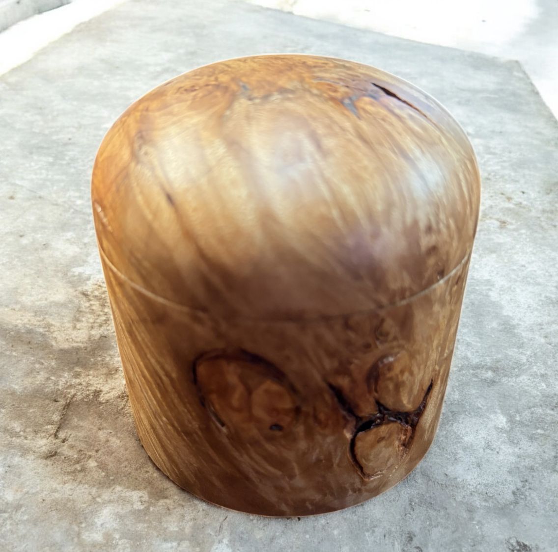 Gilbert Salt Lcoker Red Maple Burl