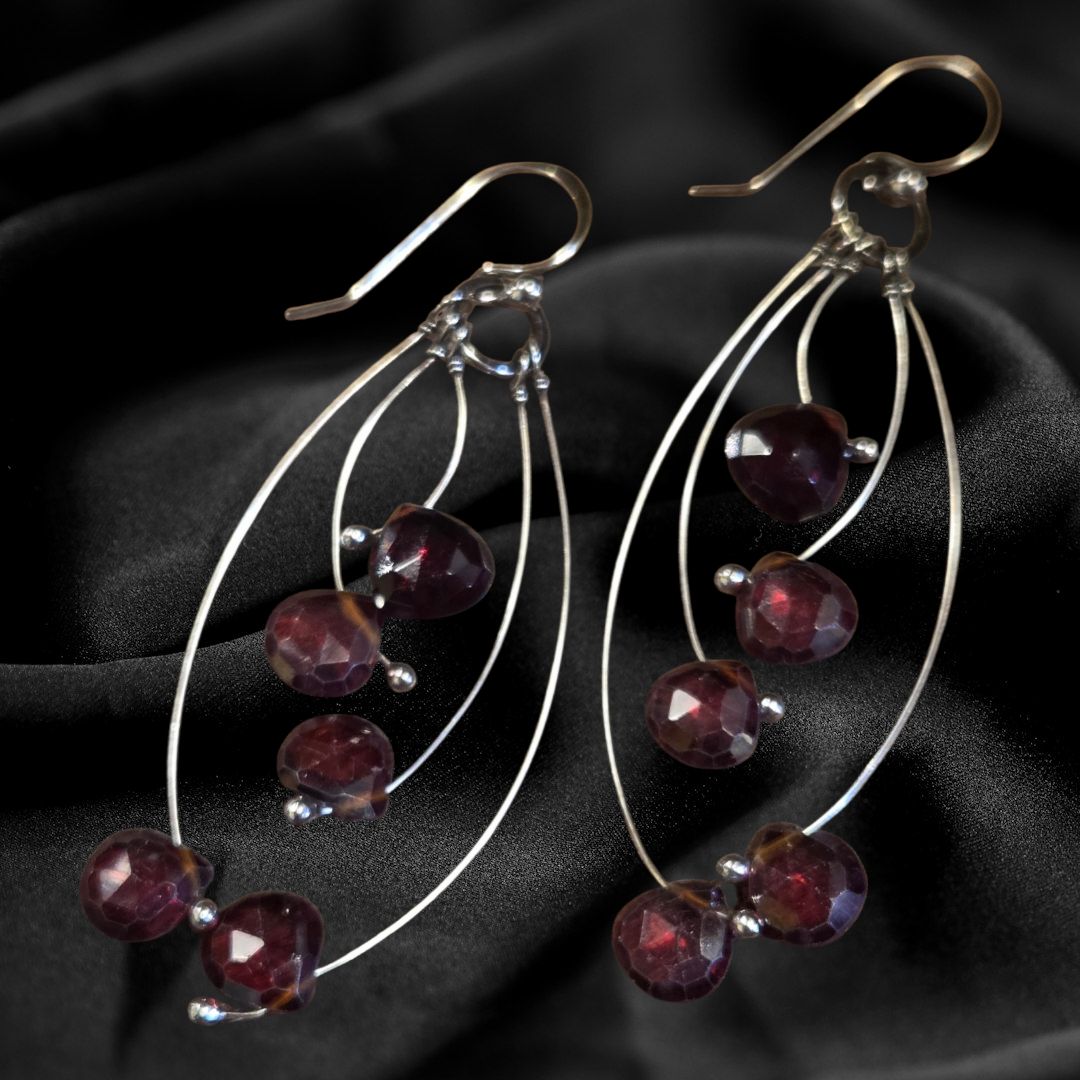 Zuzko Earrings "Tickle" Multi Red Garnet Short
