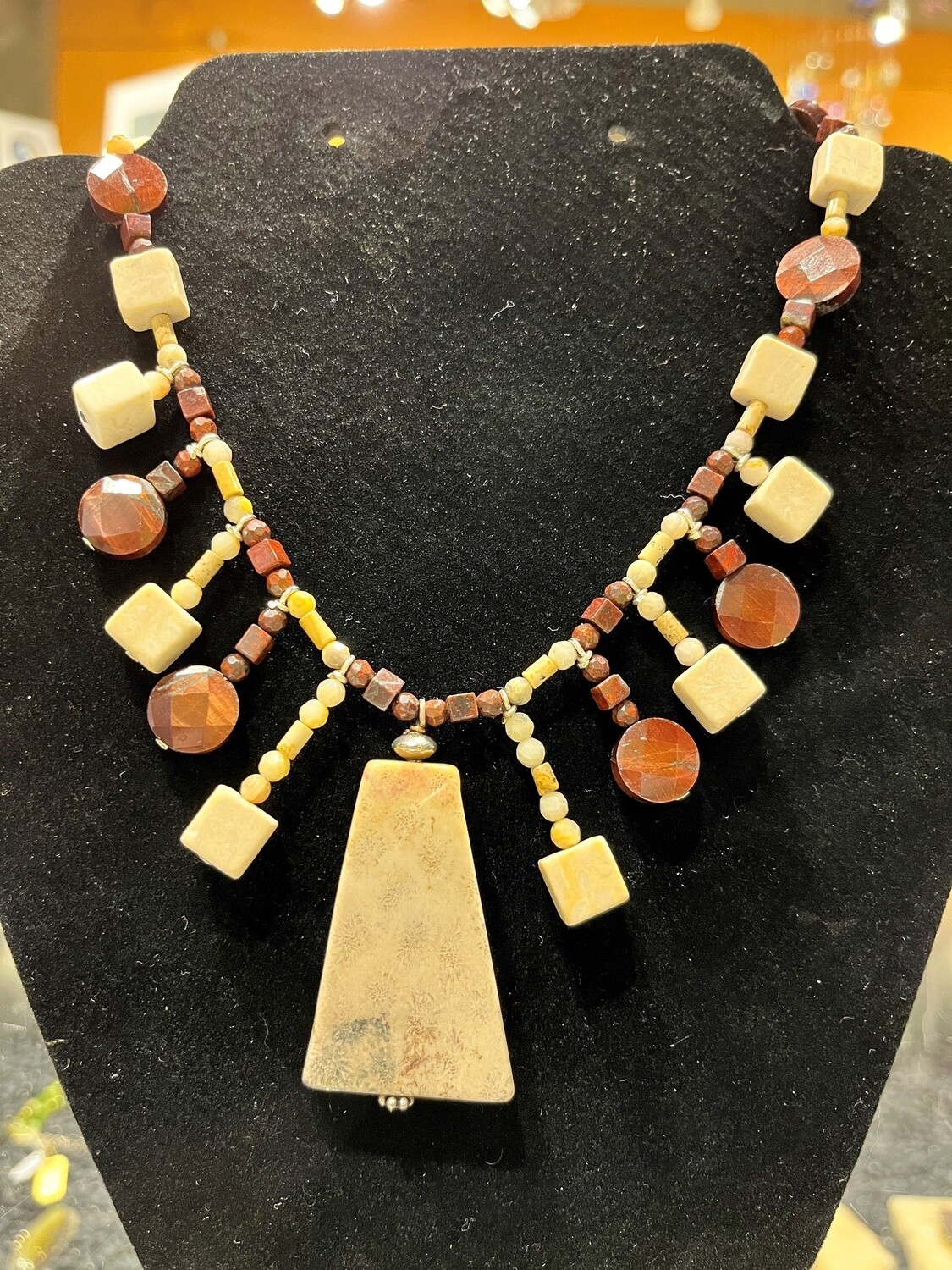 Rasmussen Necklace Coral with White Agates