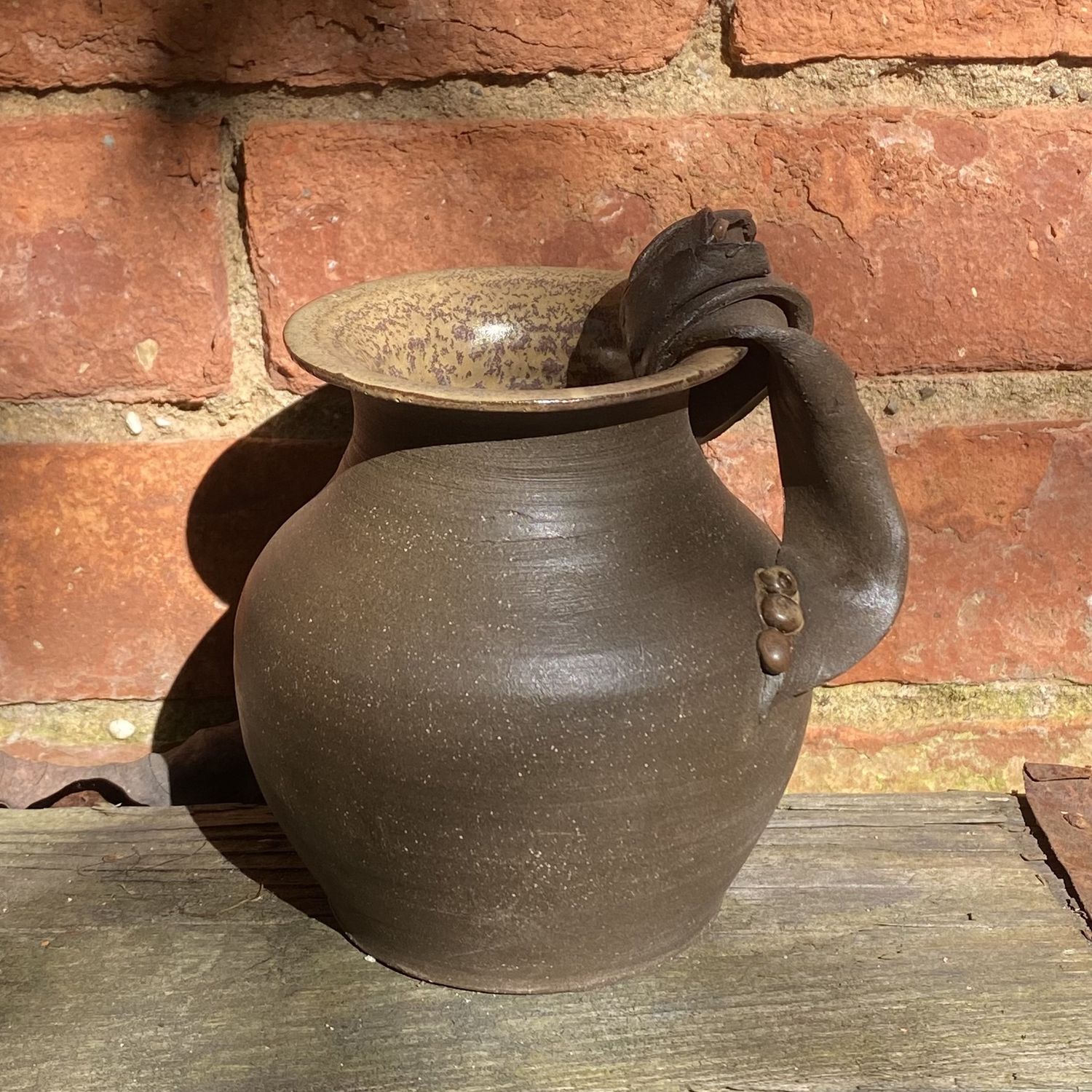 Humble Earth Leaf Vase
