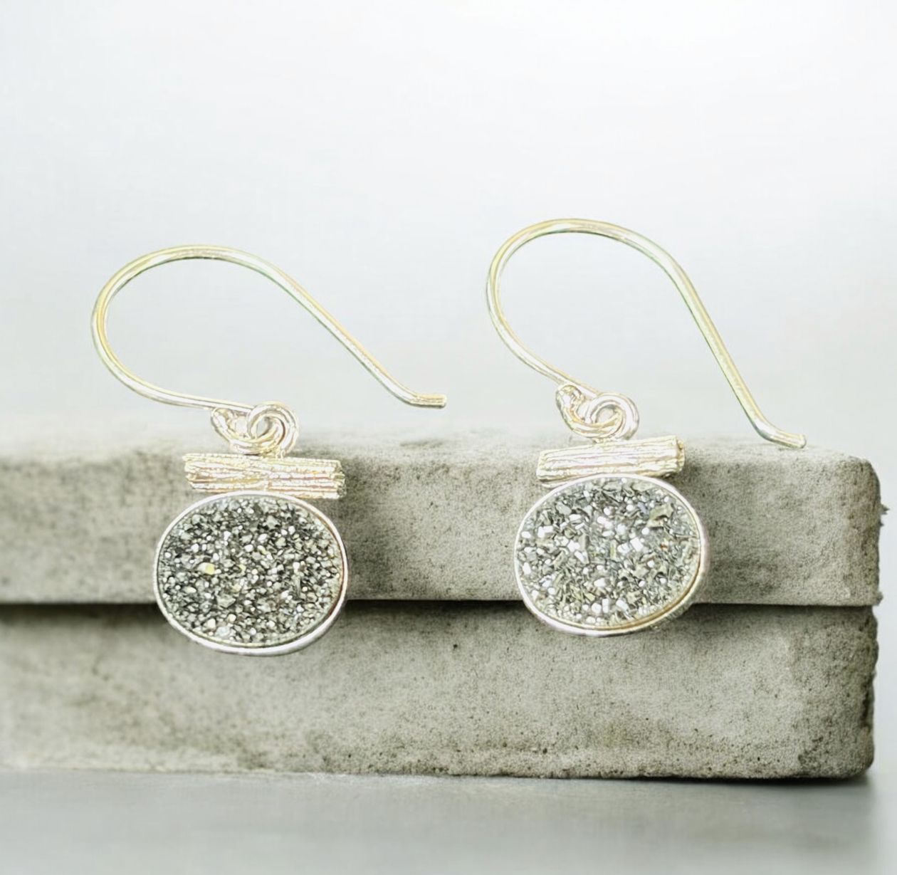 Keleher Earrings SS Bar Oval Druzy Black