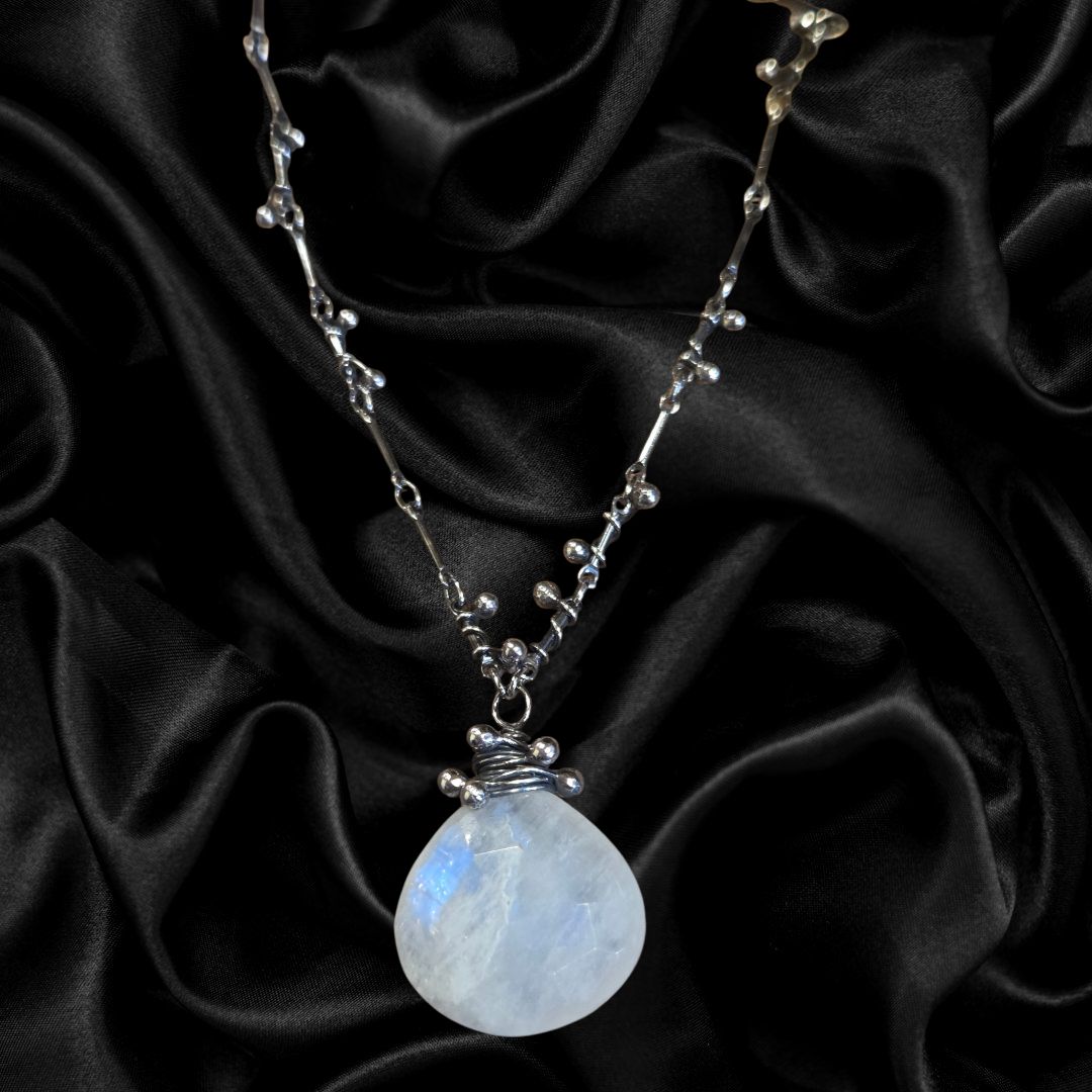 Zuzko Necklace Swarm Moonstone Small