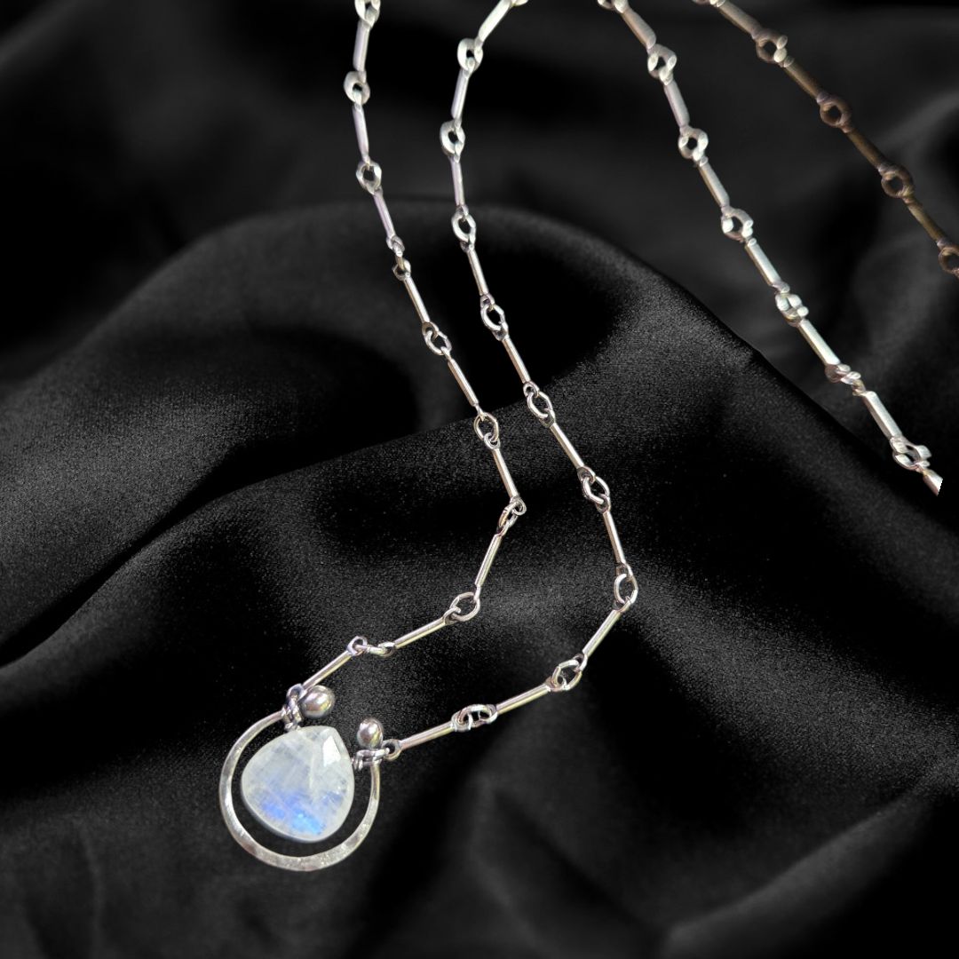 Zuzko Necklace Horsehoe Solo Moonstone