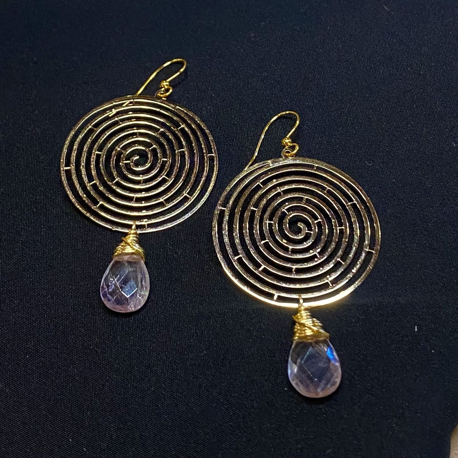Cass Earring Spiral With Amethyst