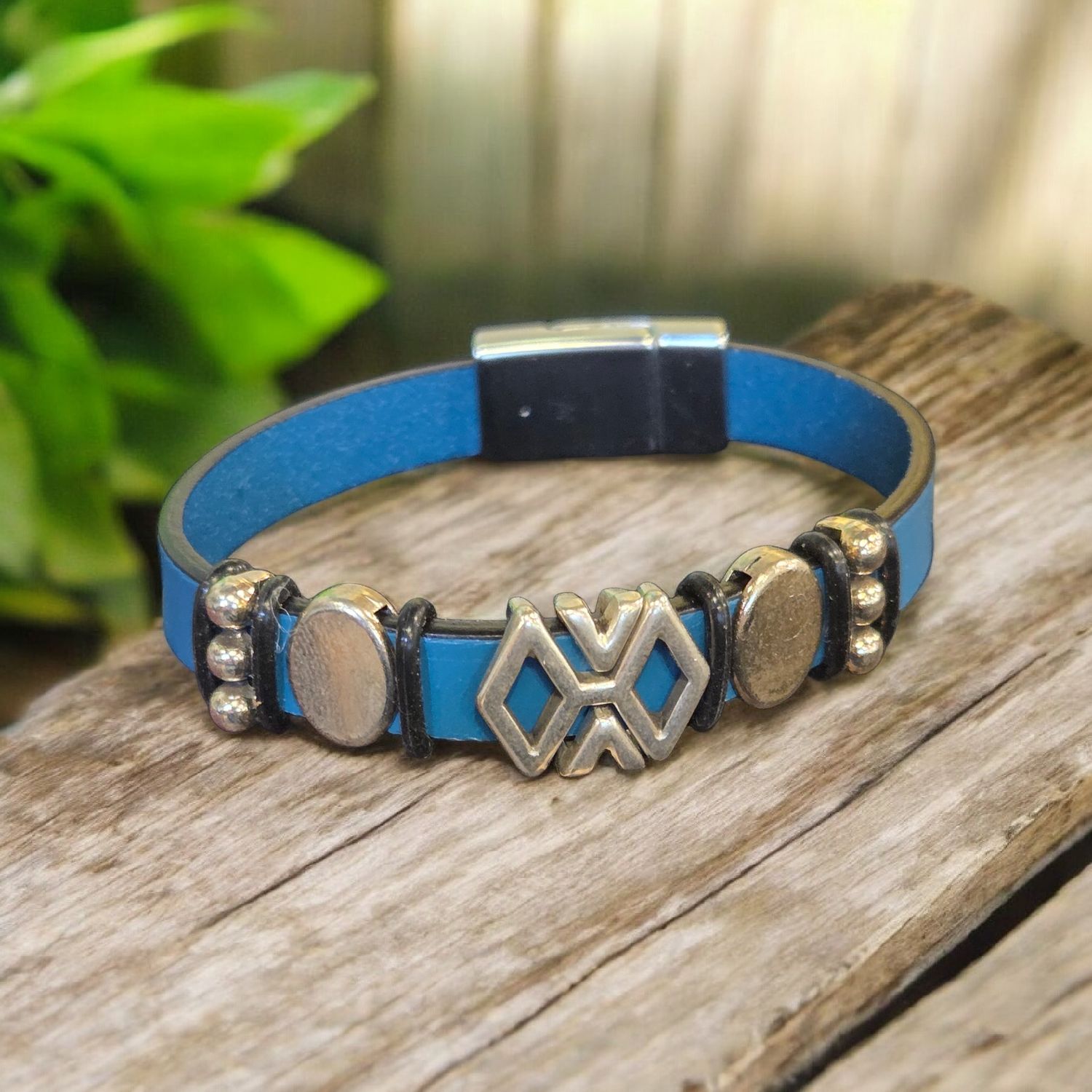 Whitney Bracelet Turquoise Leather w/ Geometric Silver
