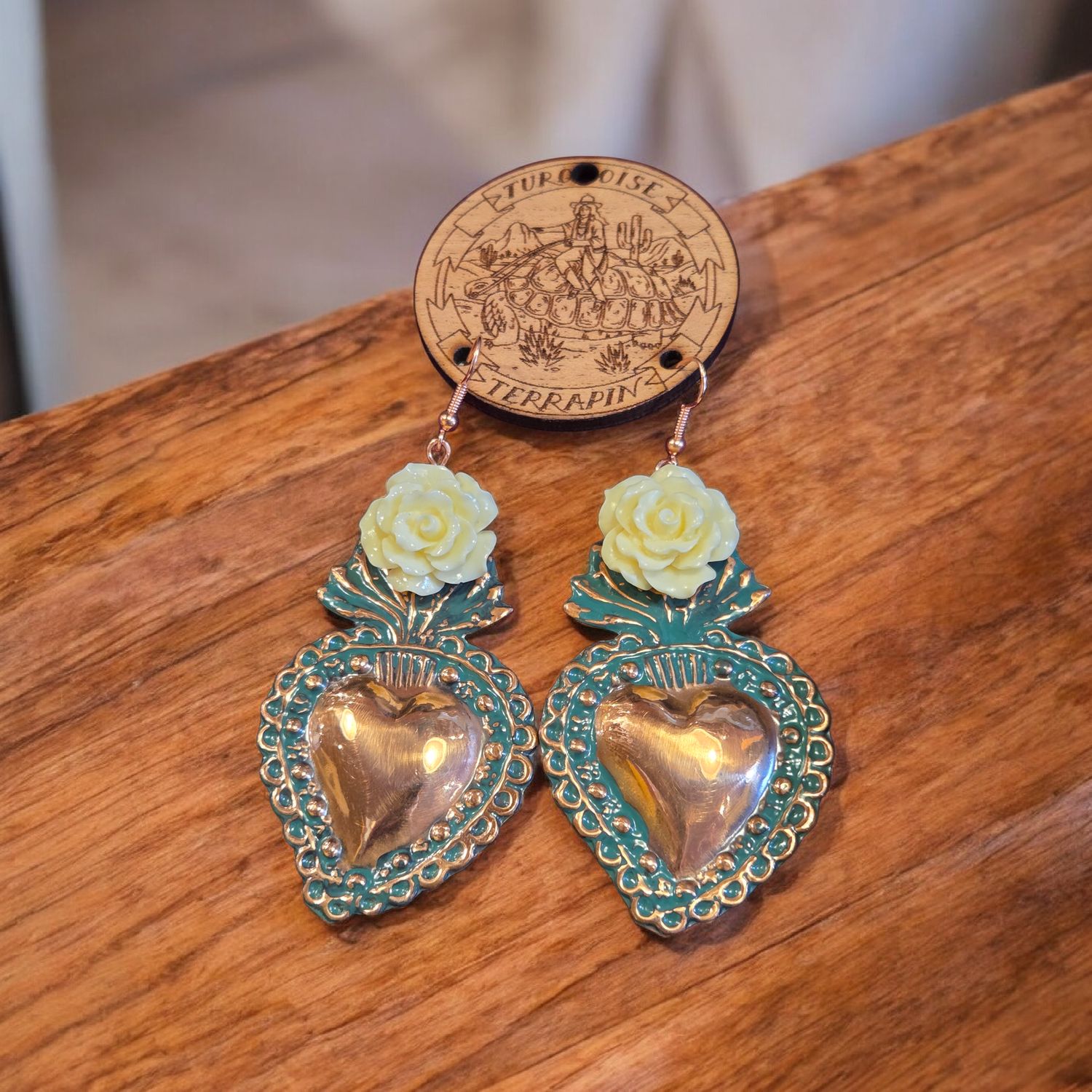 Ormsby Earring Copper Heart w/ Roses, Color: White