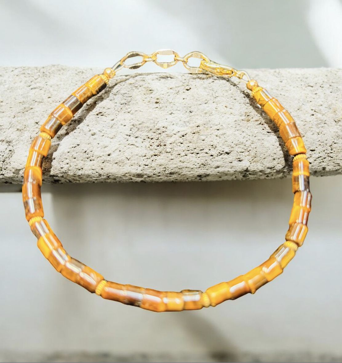 Cass Bracelet Tigers Eye and Brass Beads