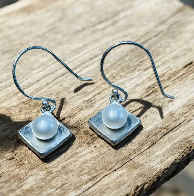 Keleher Earrings White Pearl Square Drops