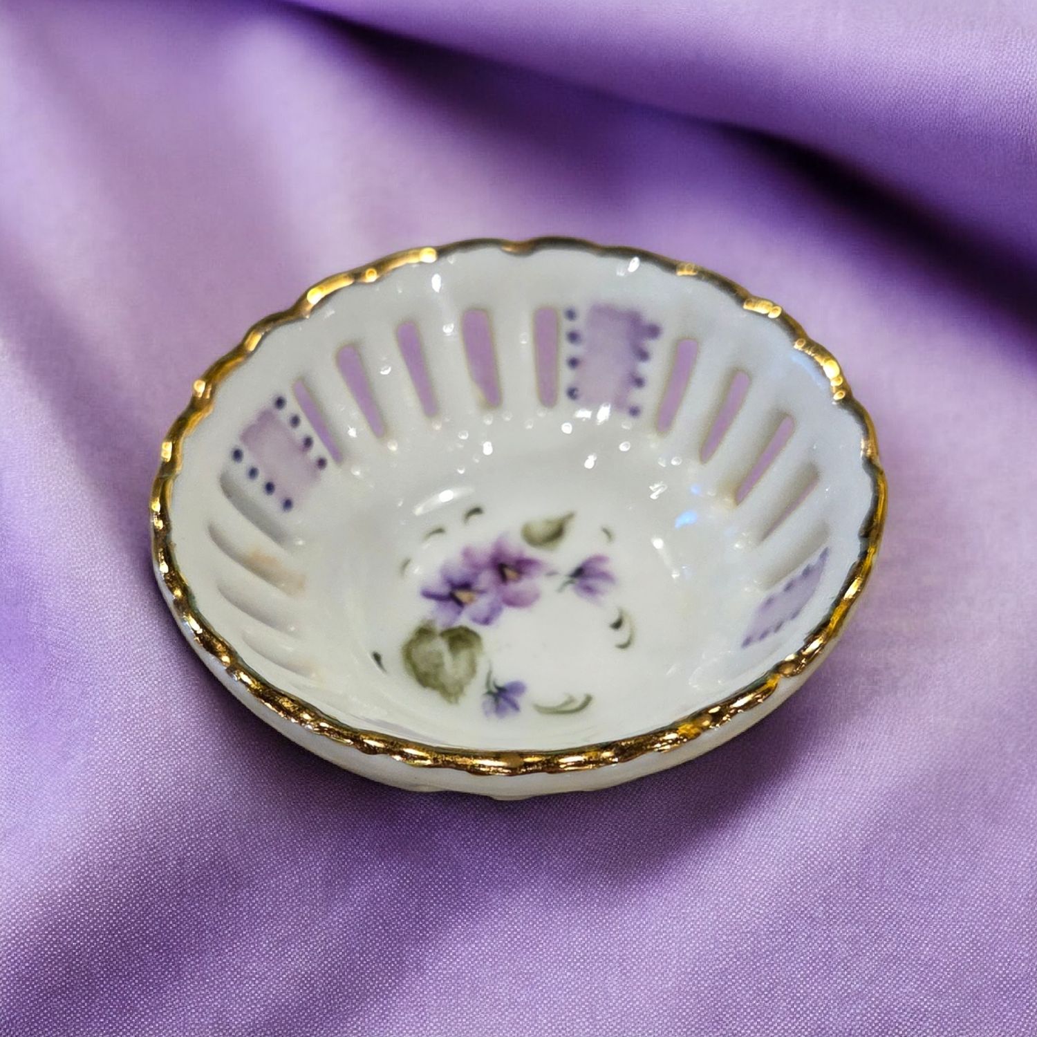 Ritz Porcelain Mini Dish with Gold Border