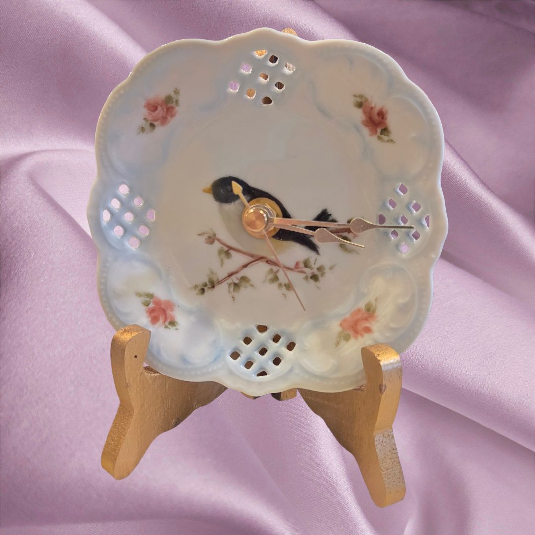 Ritz Porcelain Clock (with Stand)