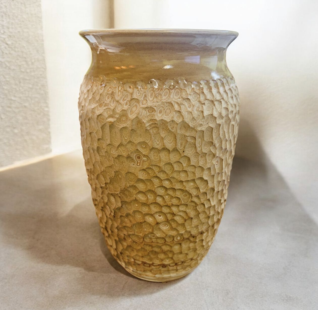 BMF Vase Tan Dimpled