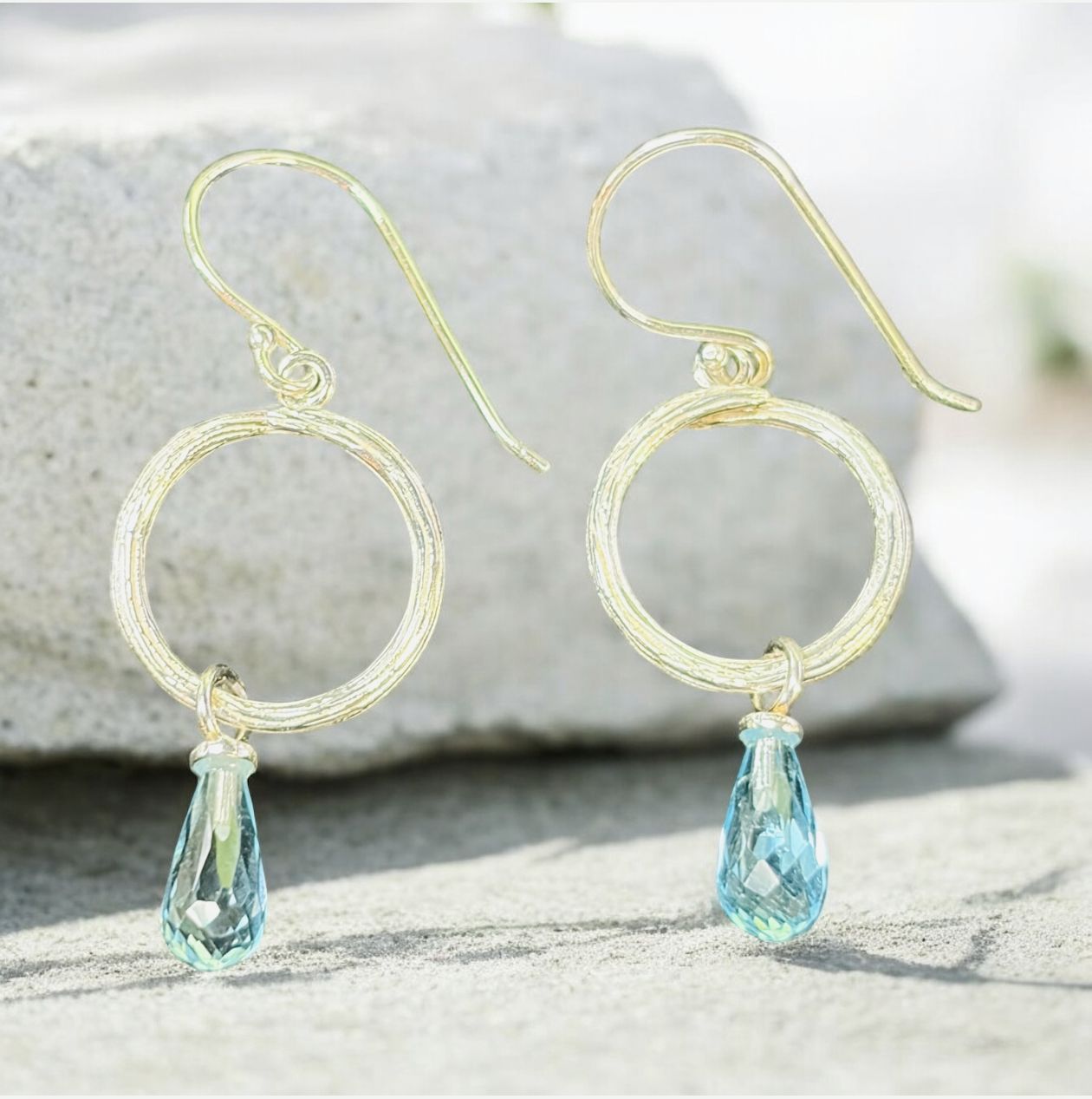 Keleher Earring SS Circle with Blue Topaz