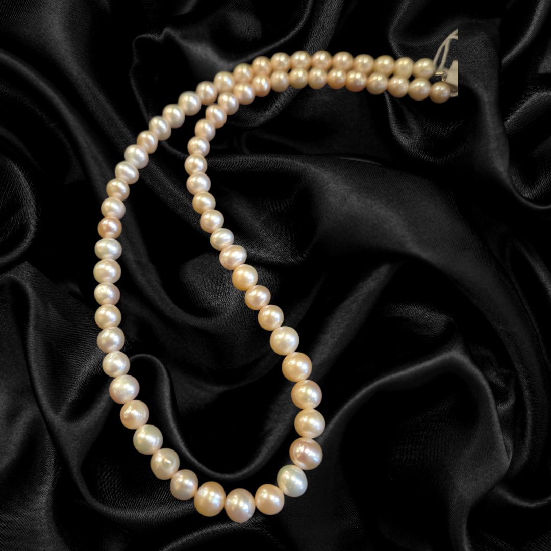 Trueworthy Necklace Classic Pearls Peach