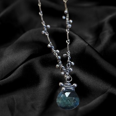 Zuzko Necklace Swarm Aqua Quartz Small