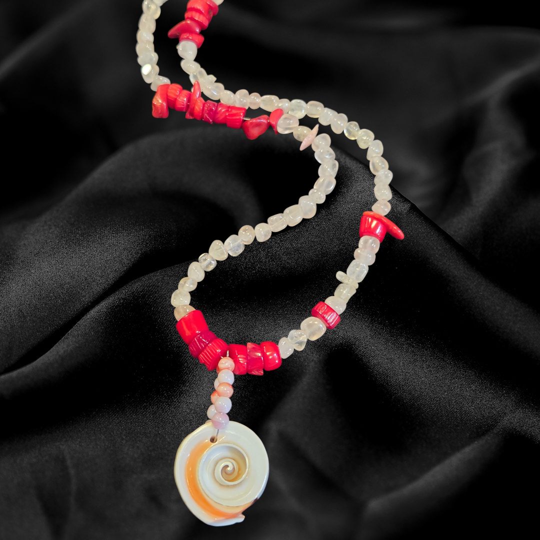 Duyssen Necklace Rose Quartz and Bamboo Coral Chips with Spiral Shell Pendent