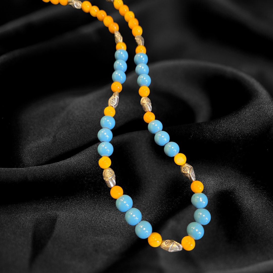 Duyssen Necklace Yellow River Shell, Blue Glass, Silver Spacers