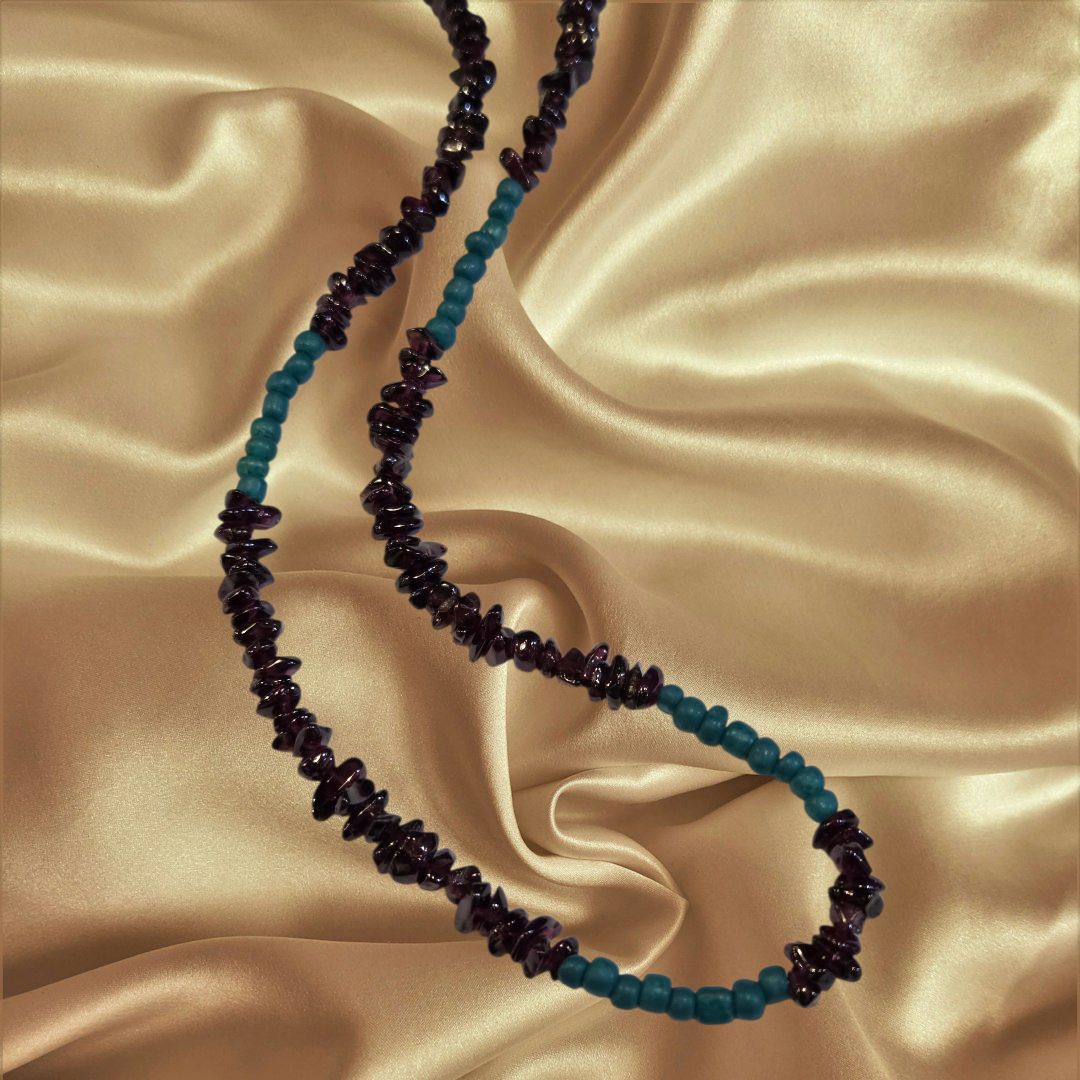 Duyssen Necklace Turquoise Beads and Garnet