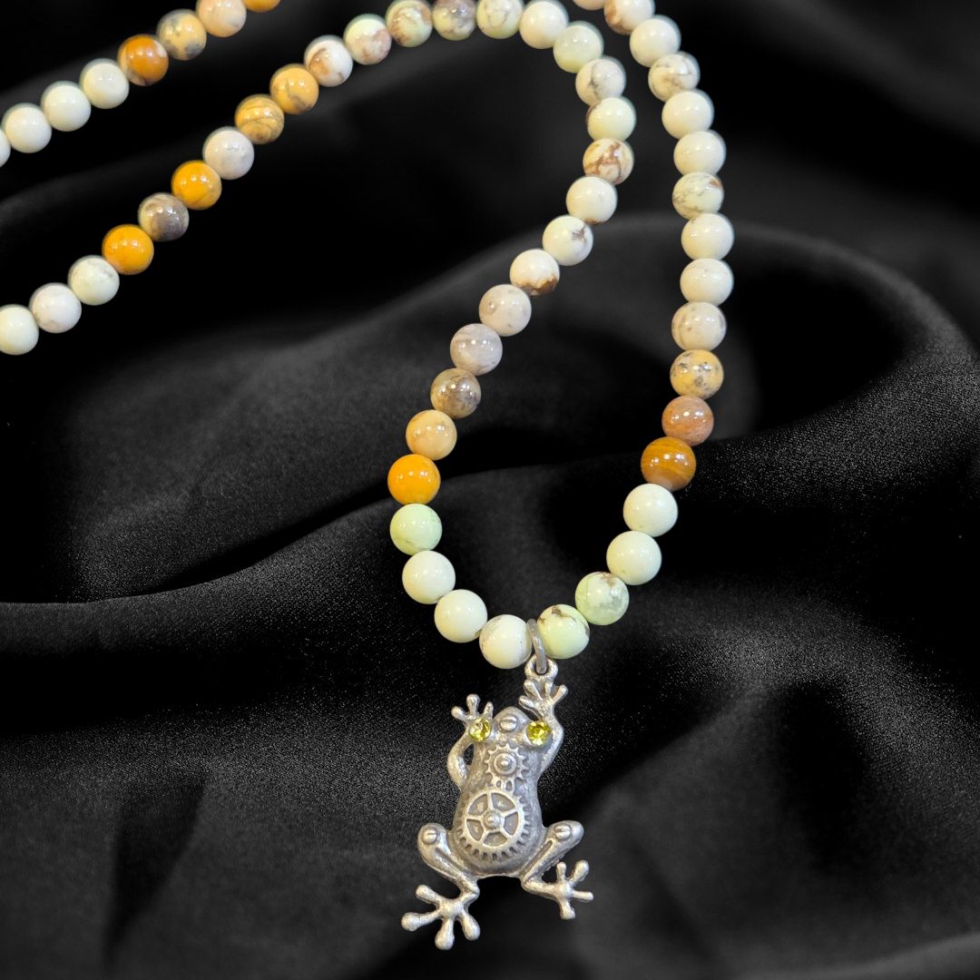 Duyssen Necklace Lemon Chrysoprase with Steam Punk Frog Pendent