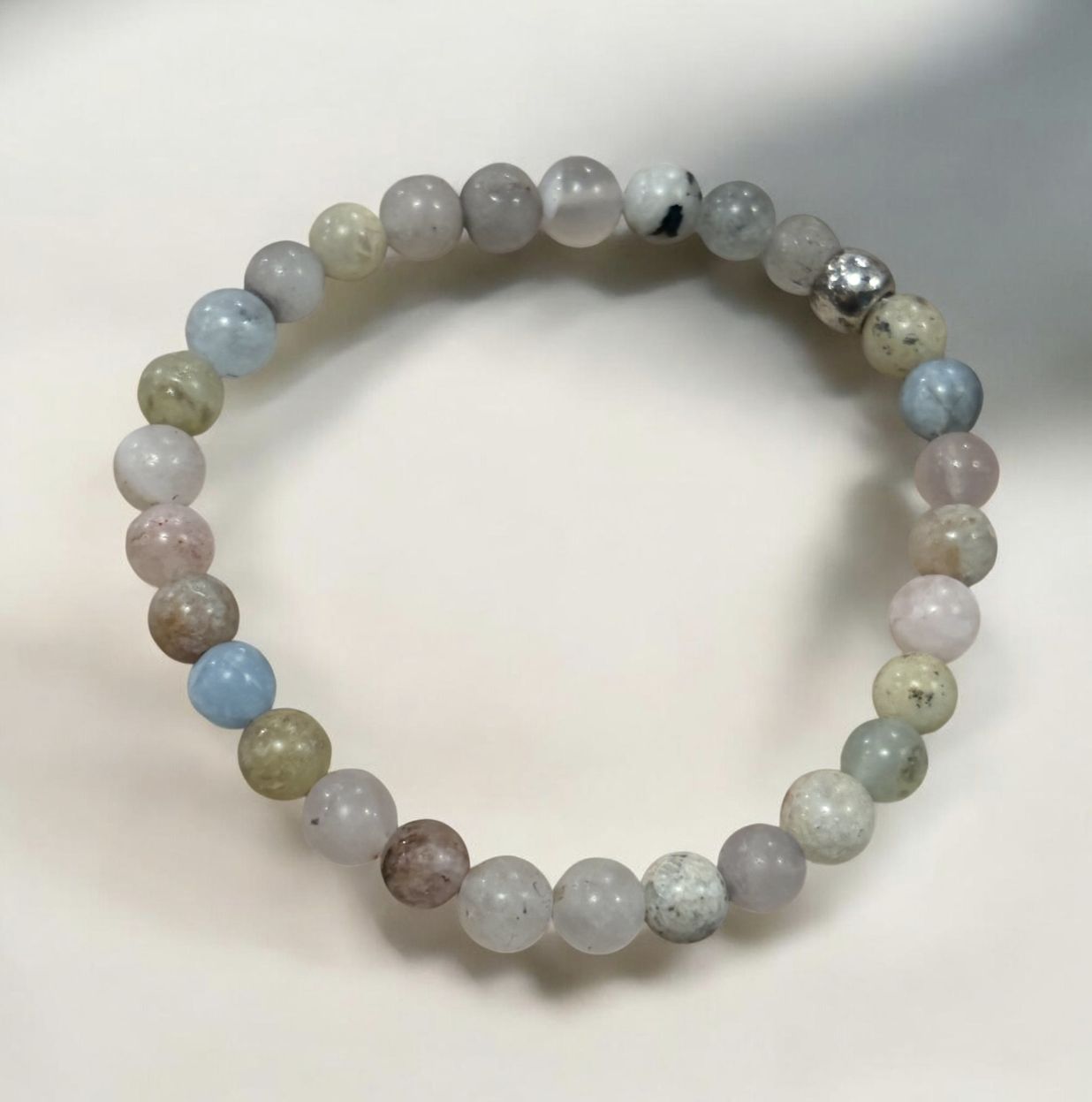 DT Jewels Stretch Bracelet Morgainite