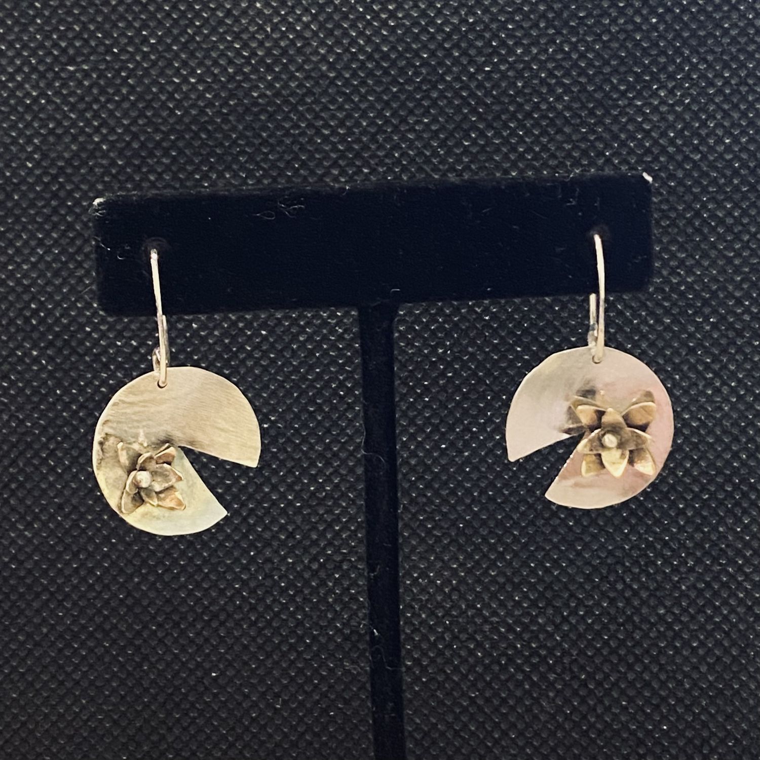 Gonzales Earring Lily Pad