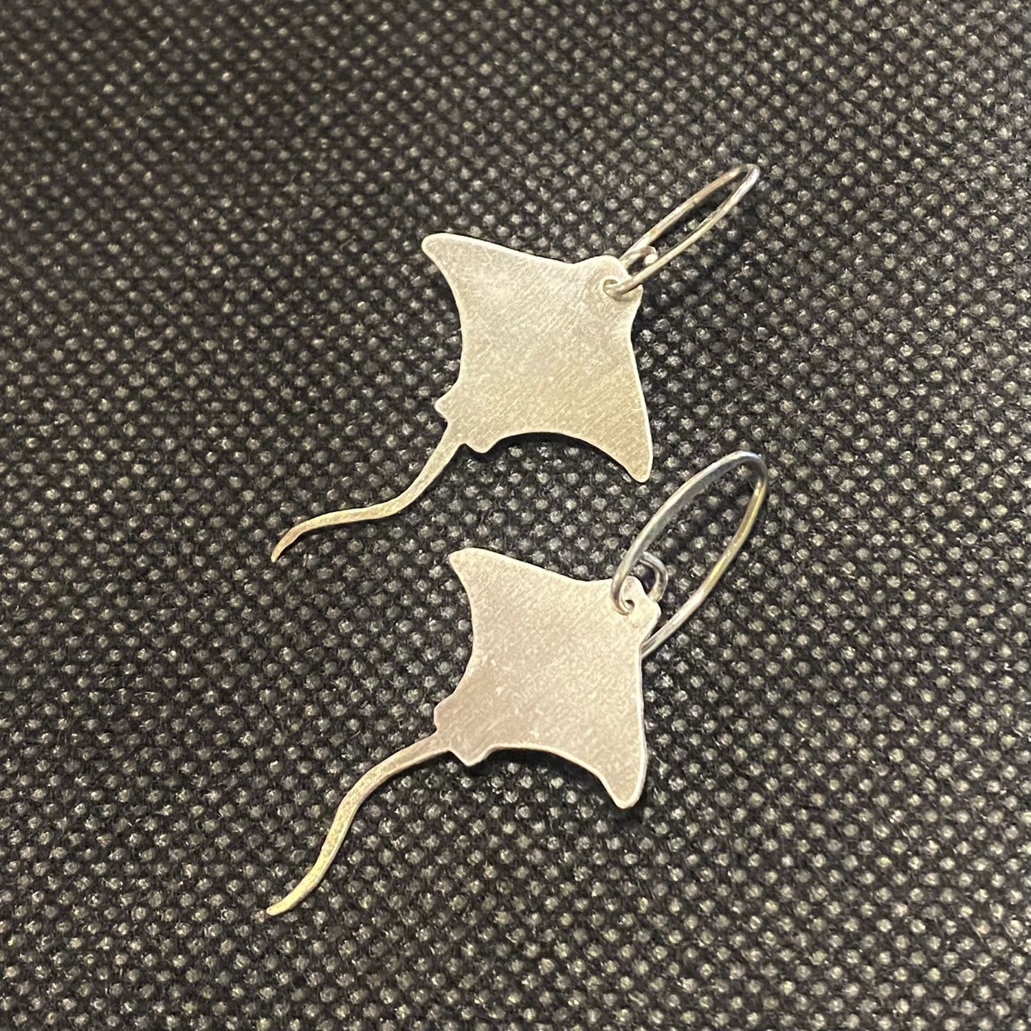 Gonzales Earring Silver Sting Ray