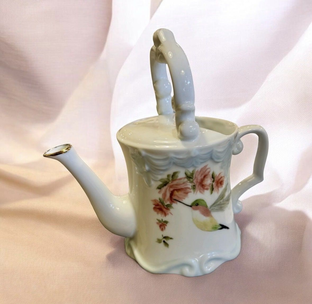 Ritz Porcelain Watering Can w/ Hummingbird &amp; Roses