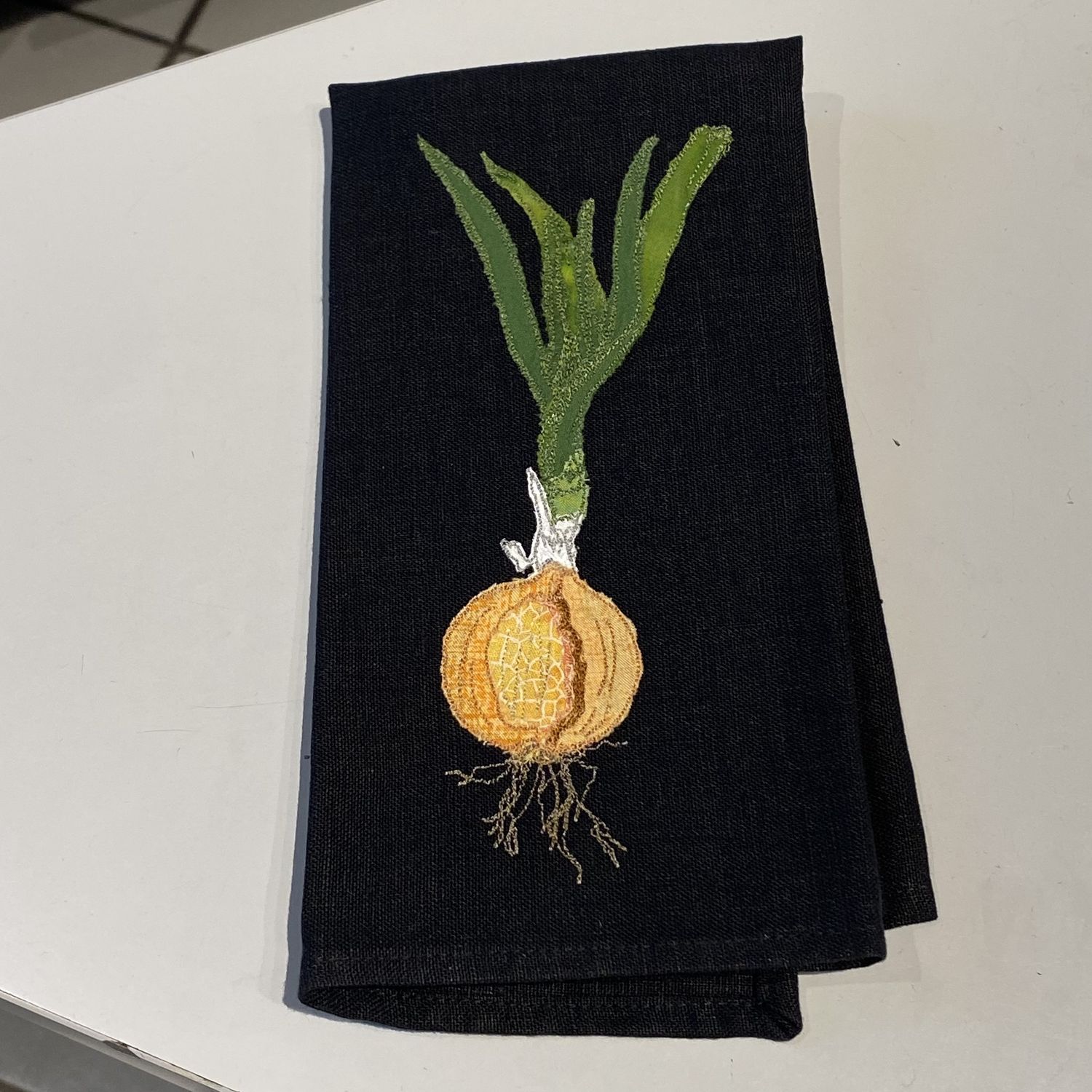 Yvonne Linen Napkin Onion