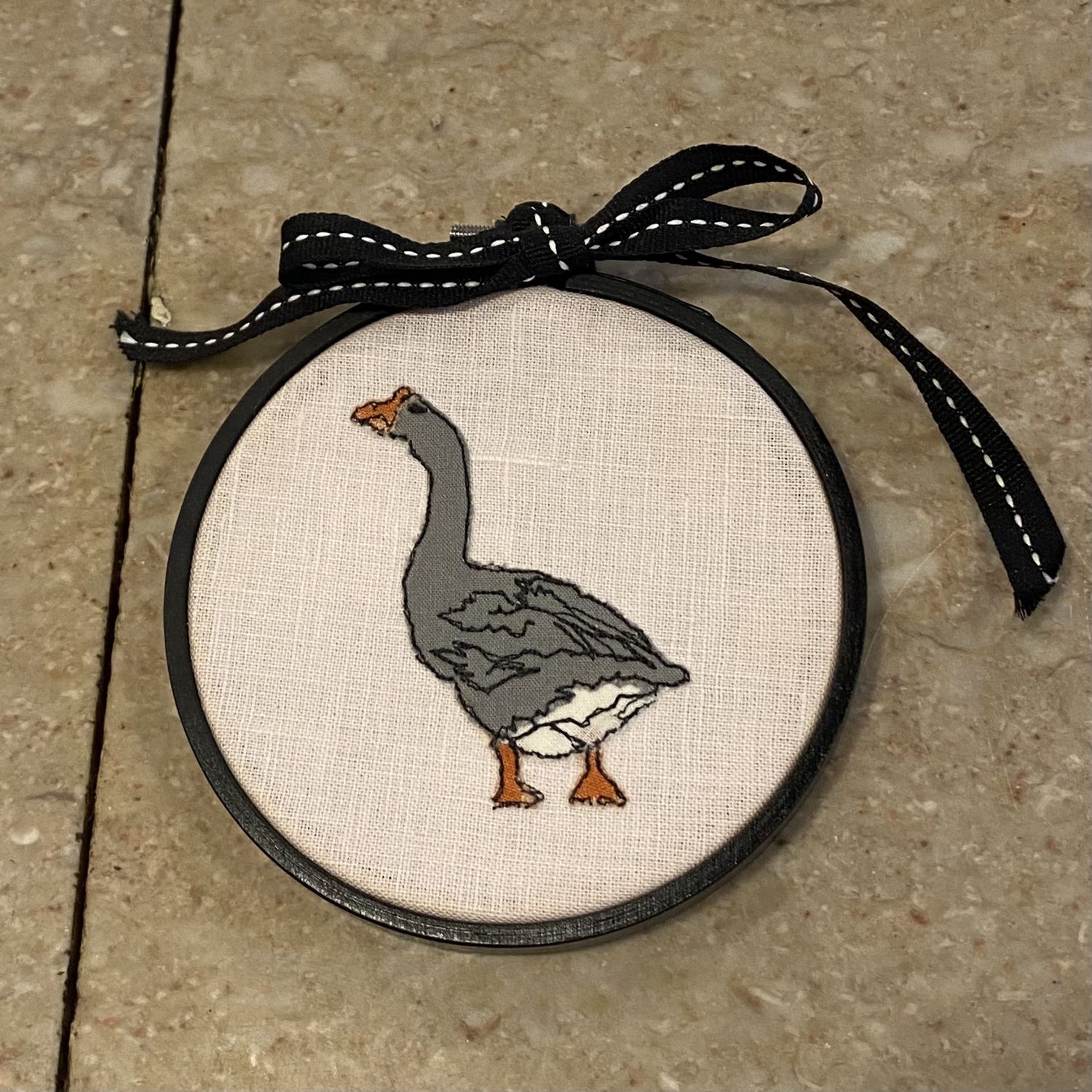 Yvonne Mini Hoop Goose 4"
