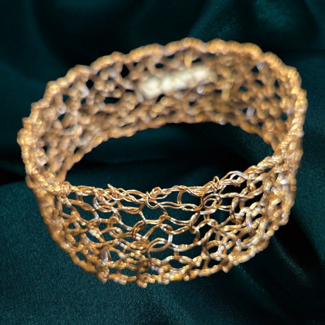 MetaLace Bracelet Bronze Bangle 1"