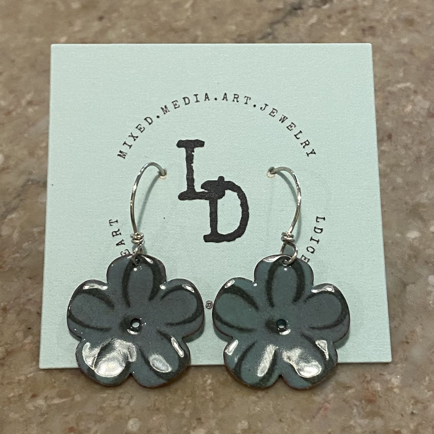 DiCesare Earrings Greenish Grey Flowers