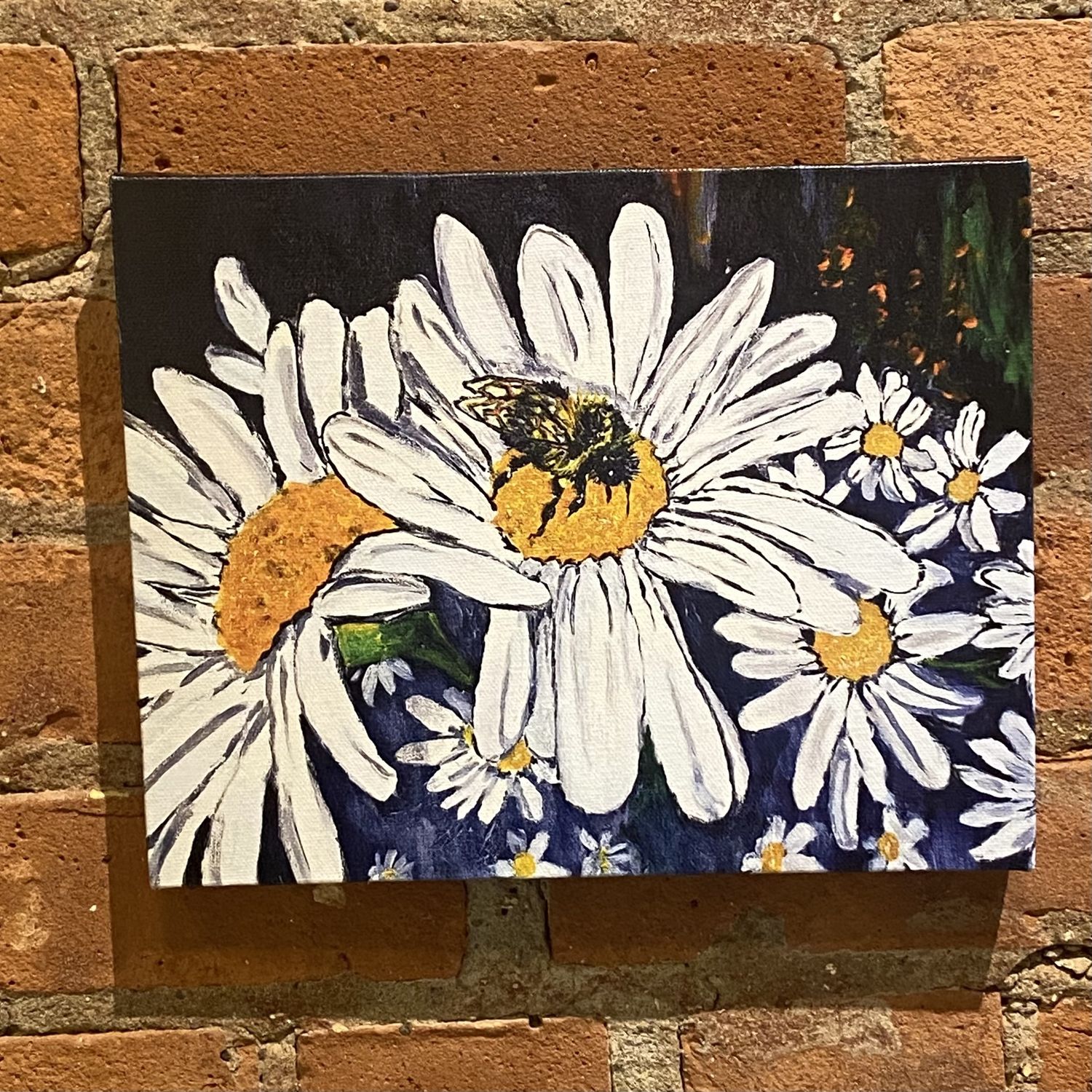McMullen Daisy Bee