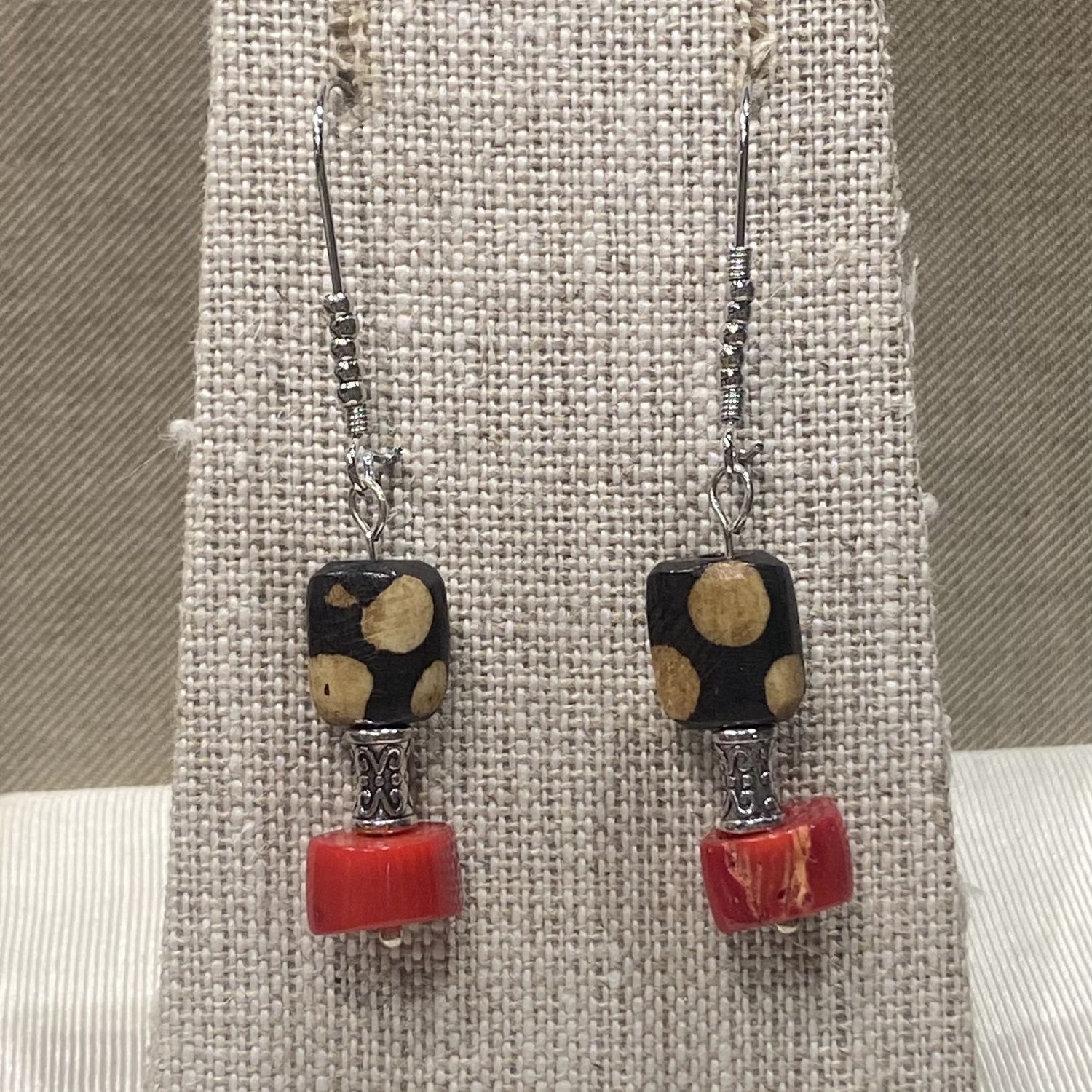 Gerber Earring Wooden Bead &amp; Coral