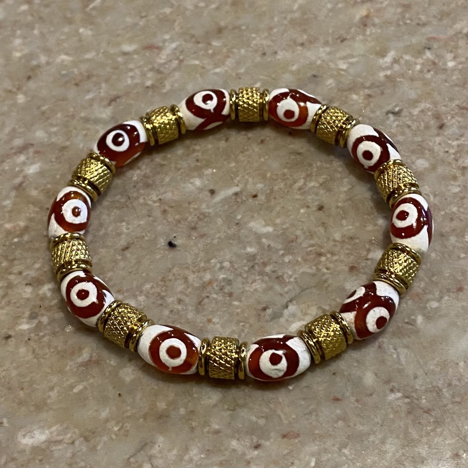 Gerber Bracelet Orange &amp; White Agate w/ Textured Gold Beads