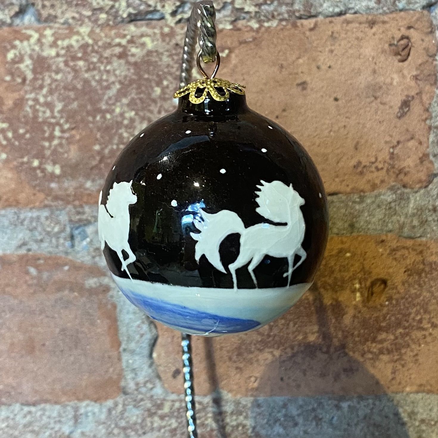 Heritage Ornament White Horse in Snow Small Sphere Ceramic