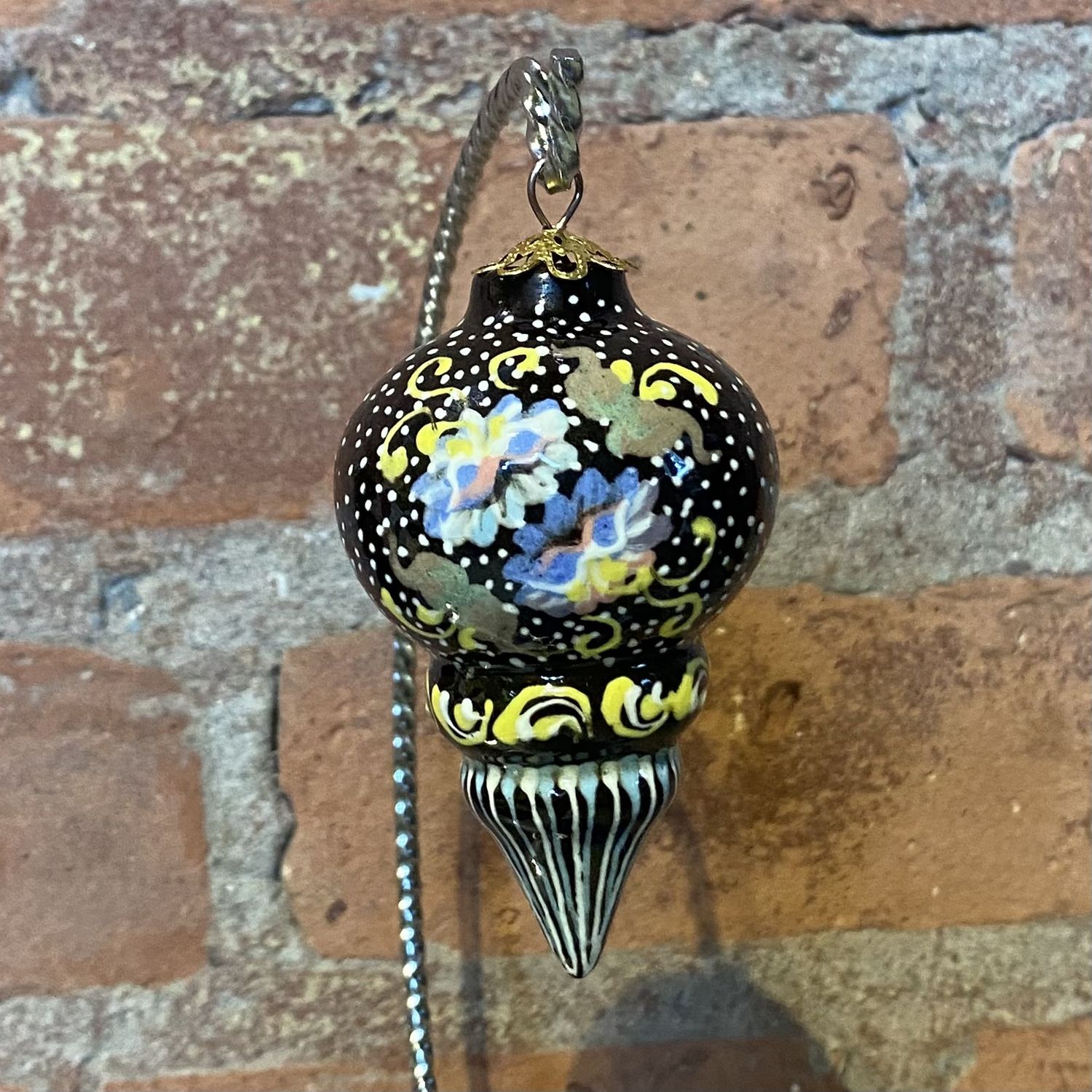 Heritage Ornament Blue &amp; White Flowers on Black Small Drop Ceramic