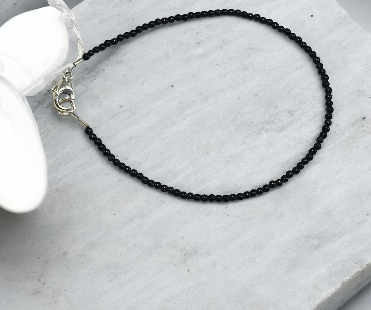 Trueworthy Bracelet Tiny Faceted Black Onyx